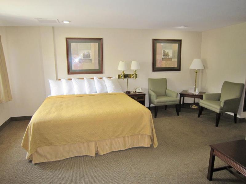 Quality Inn Plainfield I-395 Exterior photo